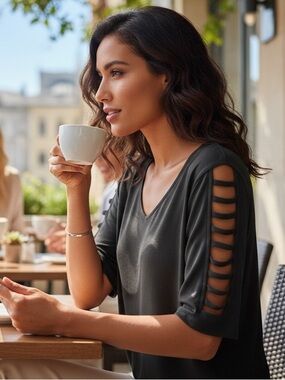 MICHAEL Michael Kors Black Short Sleeve Tunic Top with Cutout Shoulders Black 1X